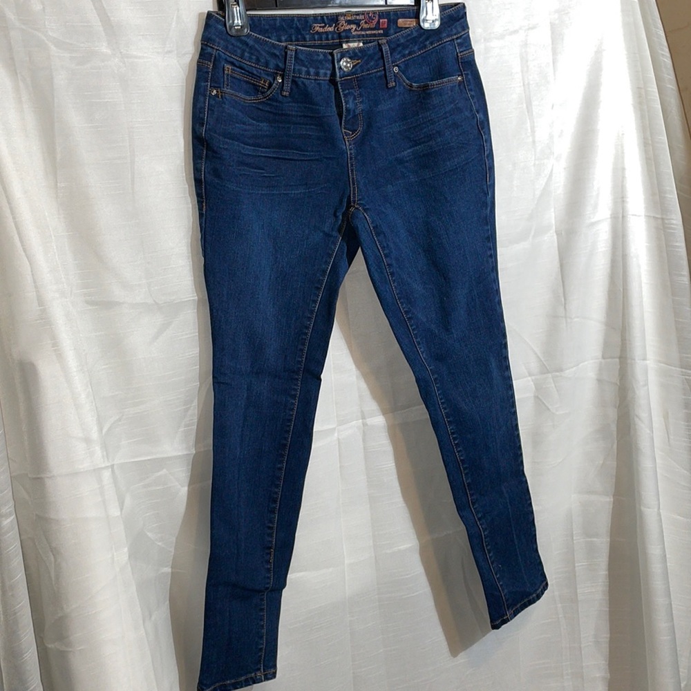 NWOT Ultimate Skinny jeans